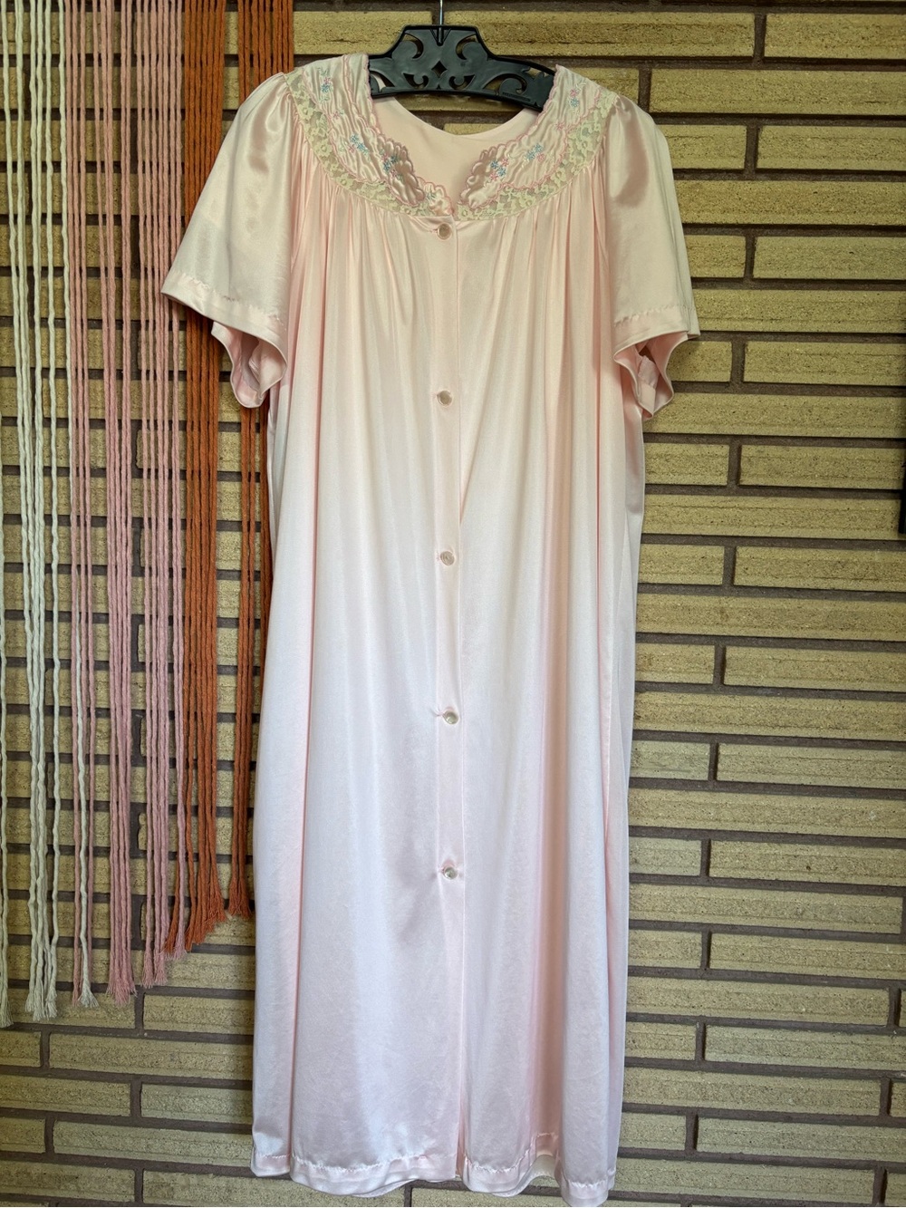 70's Soft Pink Peignoir Set - Nylon Nightie Set - Size 8 - 10 - Sleepwear